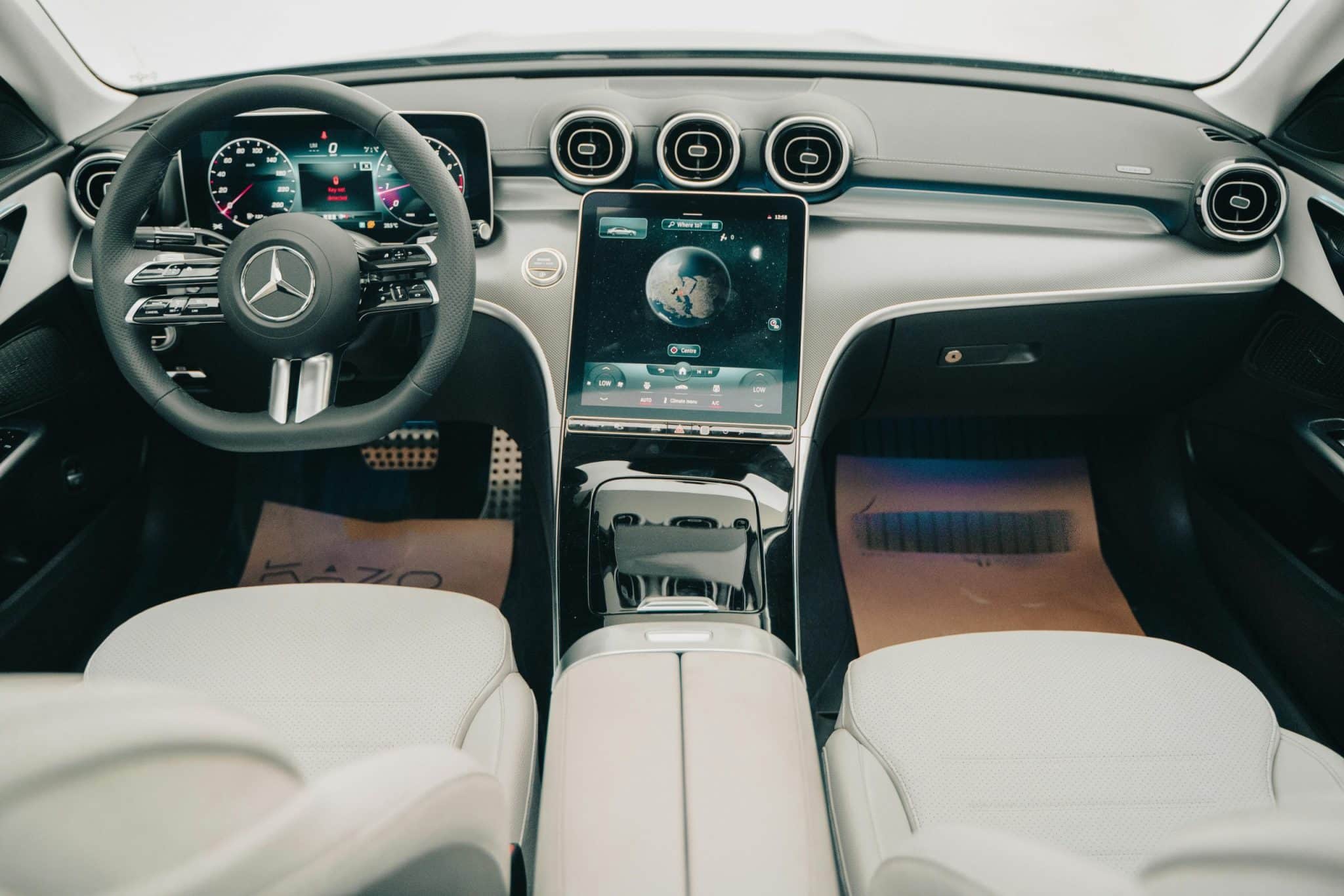 Luxury Car Innovations: When Comfort Meets Cutting-Edge Tech