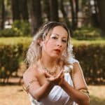 Slow Fashion: Capsule Wardrobes and Timeless Staples