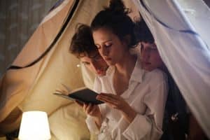 Low-Energy E-Readers for Book Lovers
