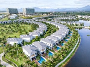 Luxury Real Estate Trends: What High-End Buyers Want in 2025