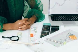 How to Navigate High Mortgage Rates in a Cooling Market